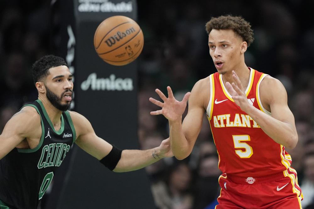 吸引更多年 吸引更多年