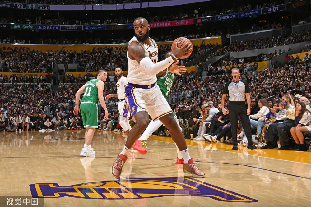 役胡乱传球 役胡乱传球